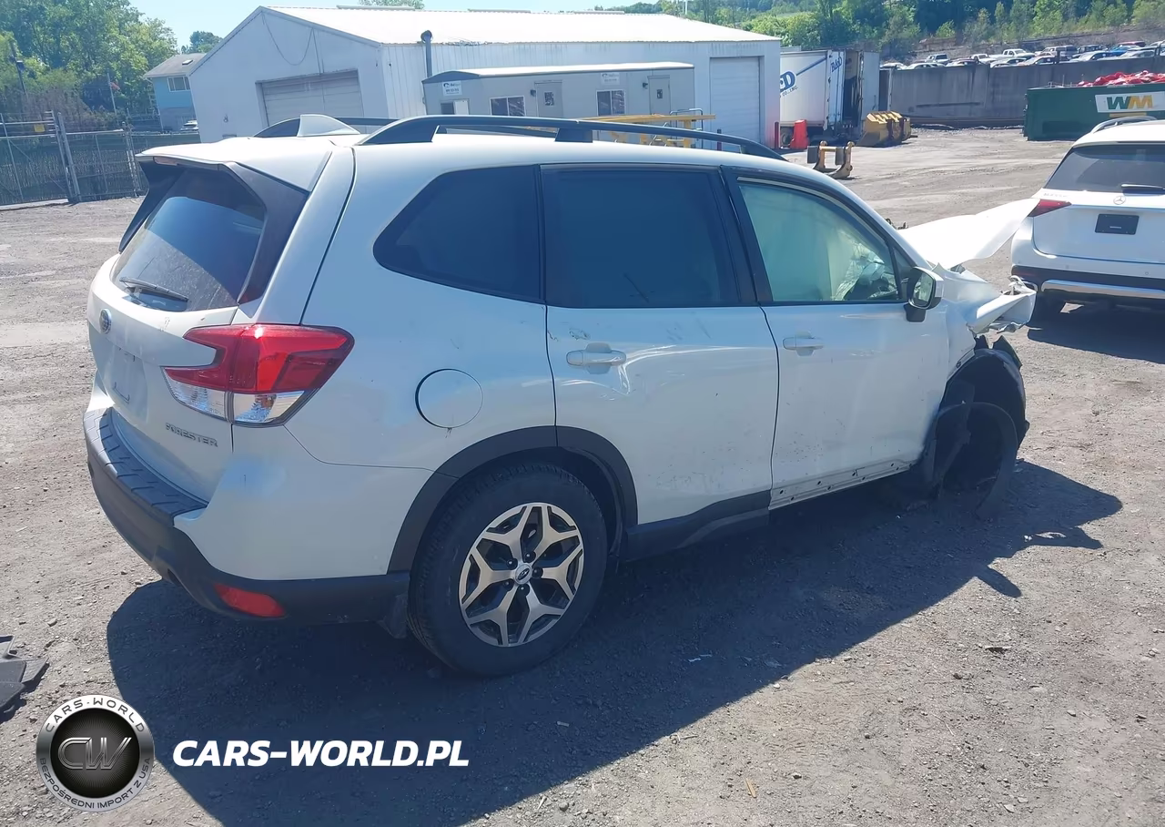 2021 Subaru Forester Premium VIN:JF2SKAJCXMH533029 - 4