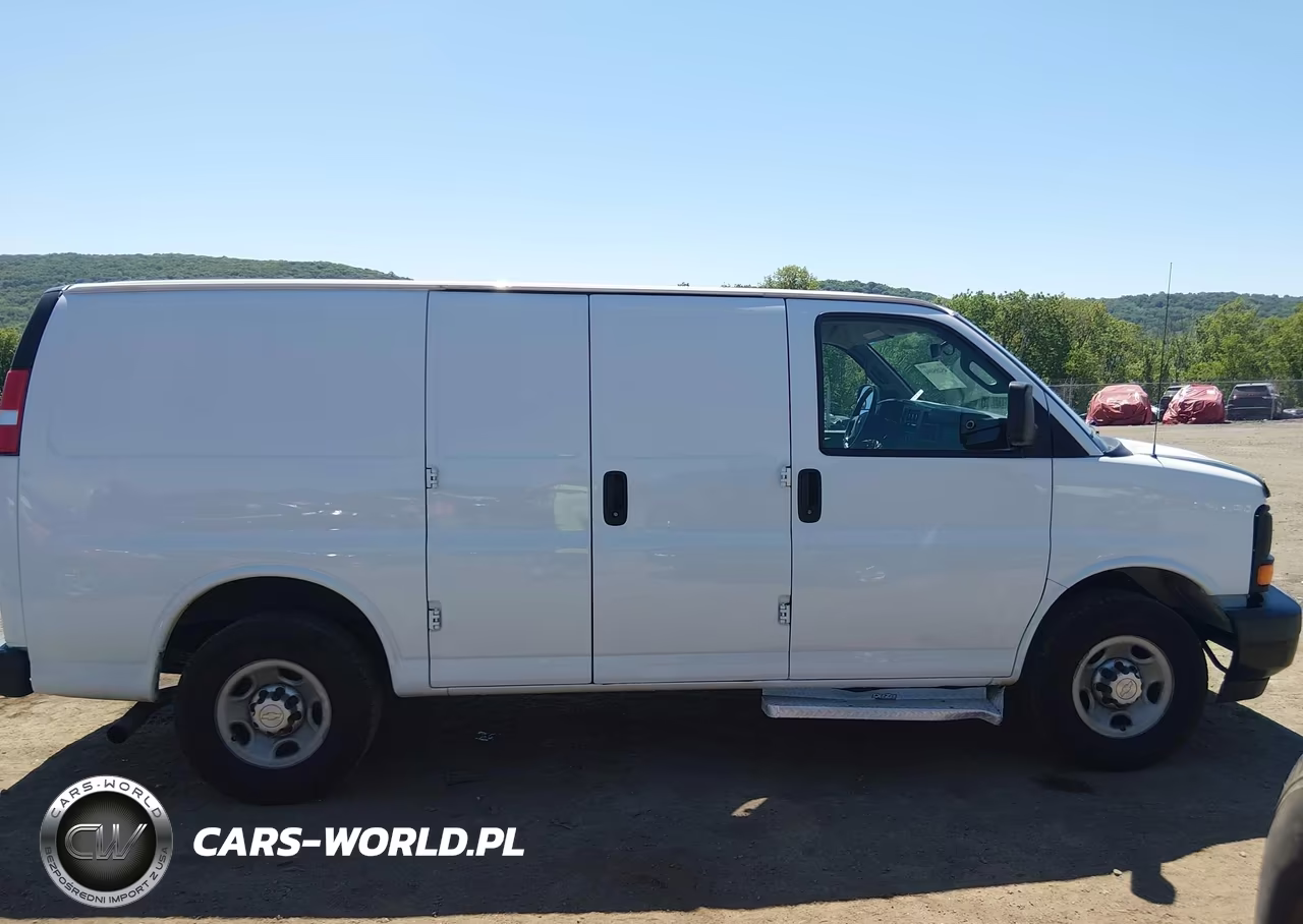2017 Chevrolet Express 2500 Work Van VIN:1GCWGAFF8H1347086 - 13