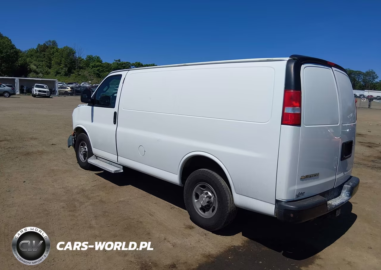 2017 Chevrolet Express 2500 Work Van VIN:1GCWGAFF8H1347086 - 3