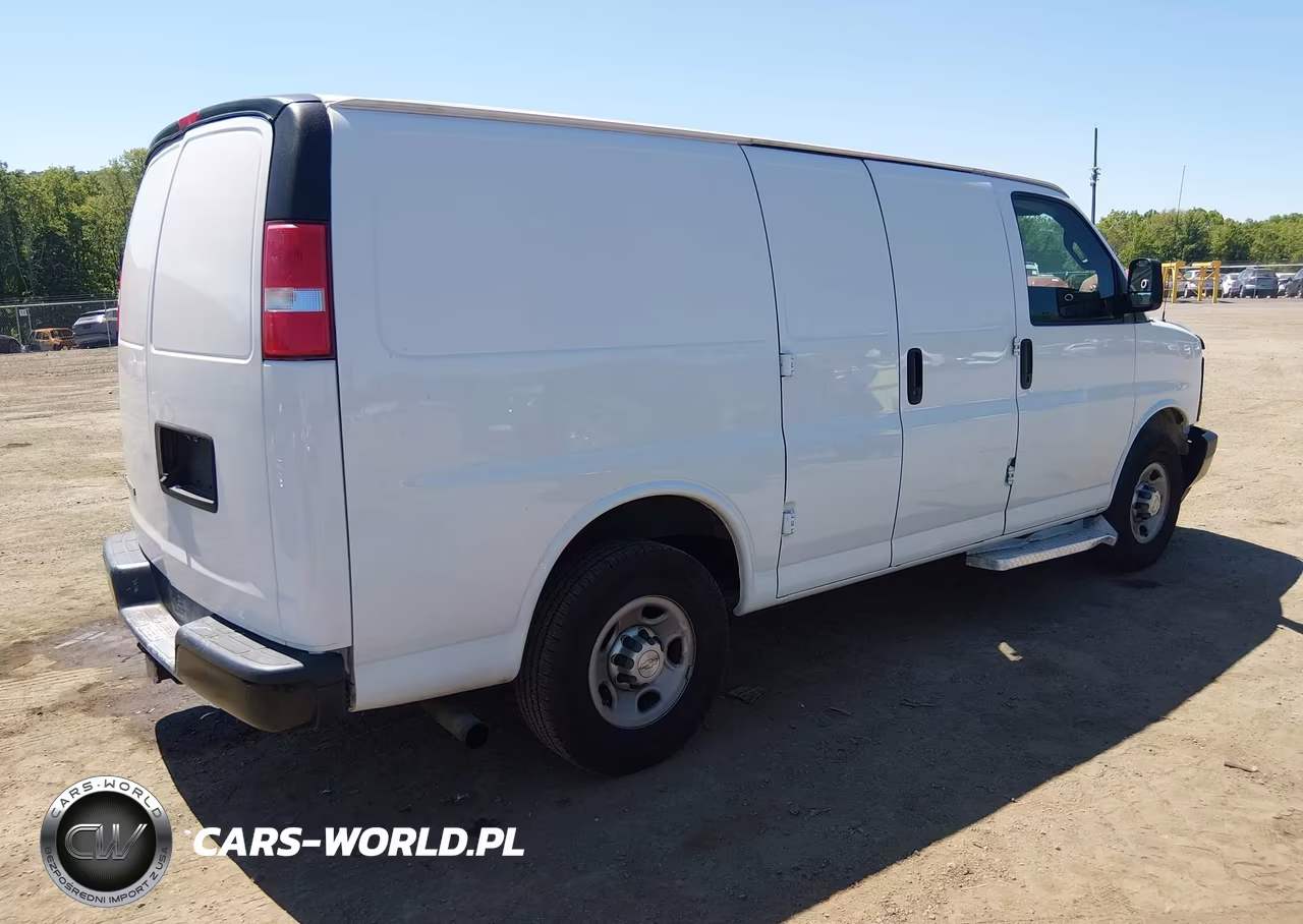 2017 Chevrolet Express 2500 Work Van VIN:1GCWGAFF8H1347086 - 4