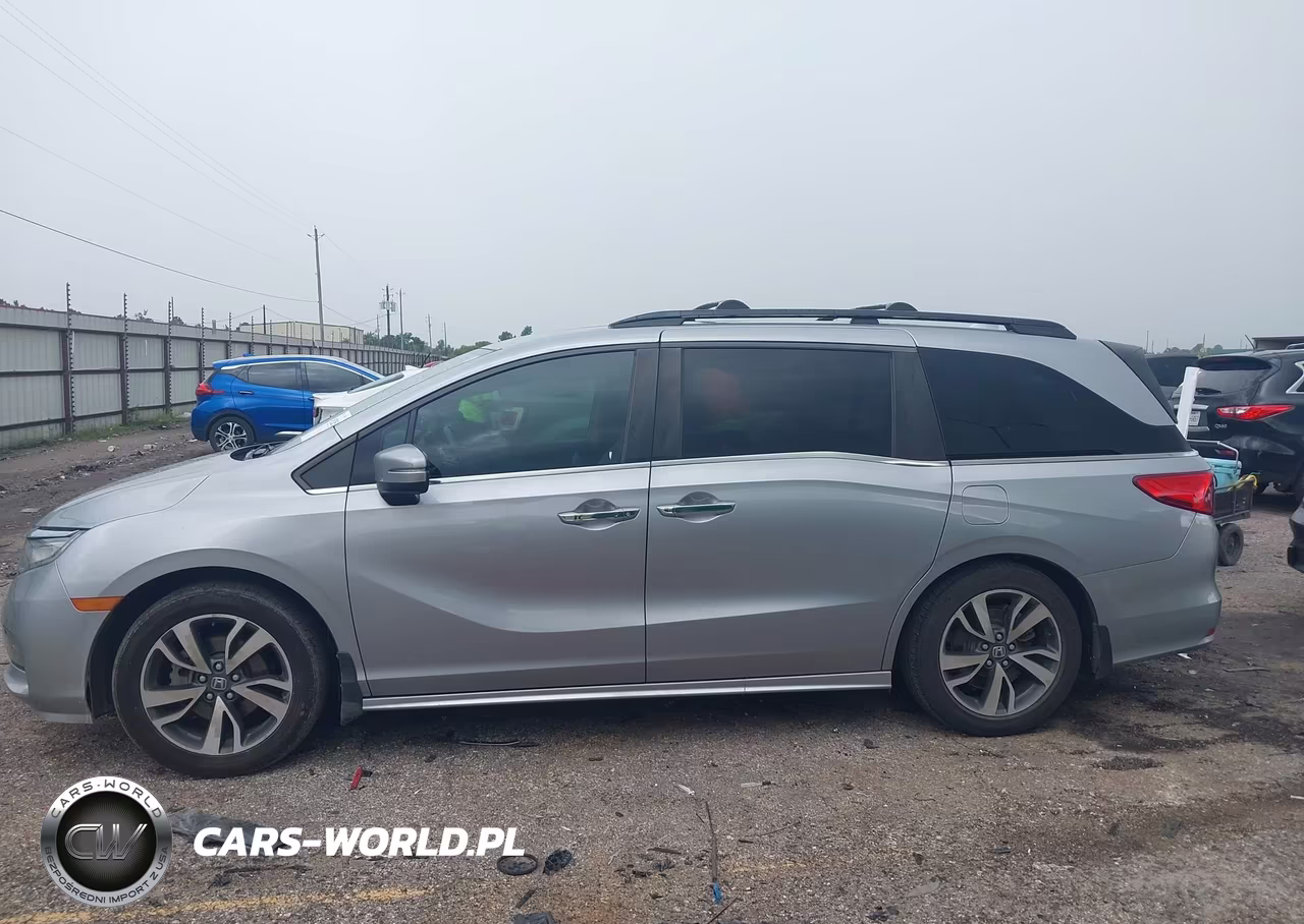 2022 Honda Odyssey Touring VIN:5FNRL6H89NB040050 - 14