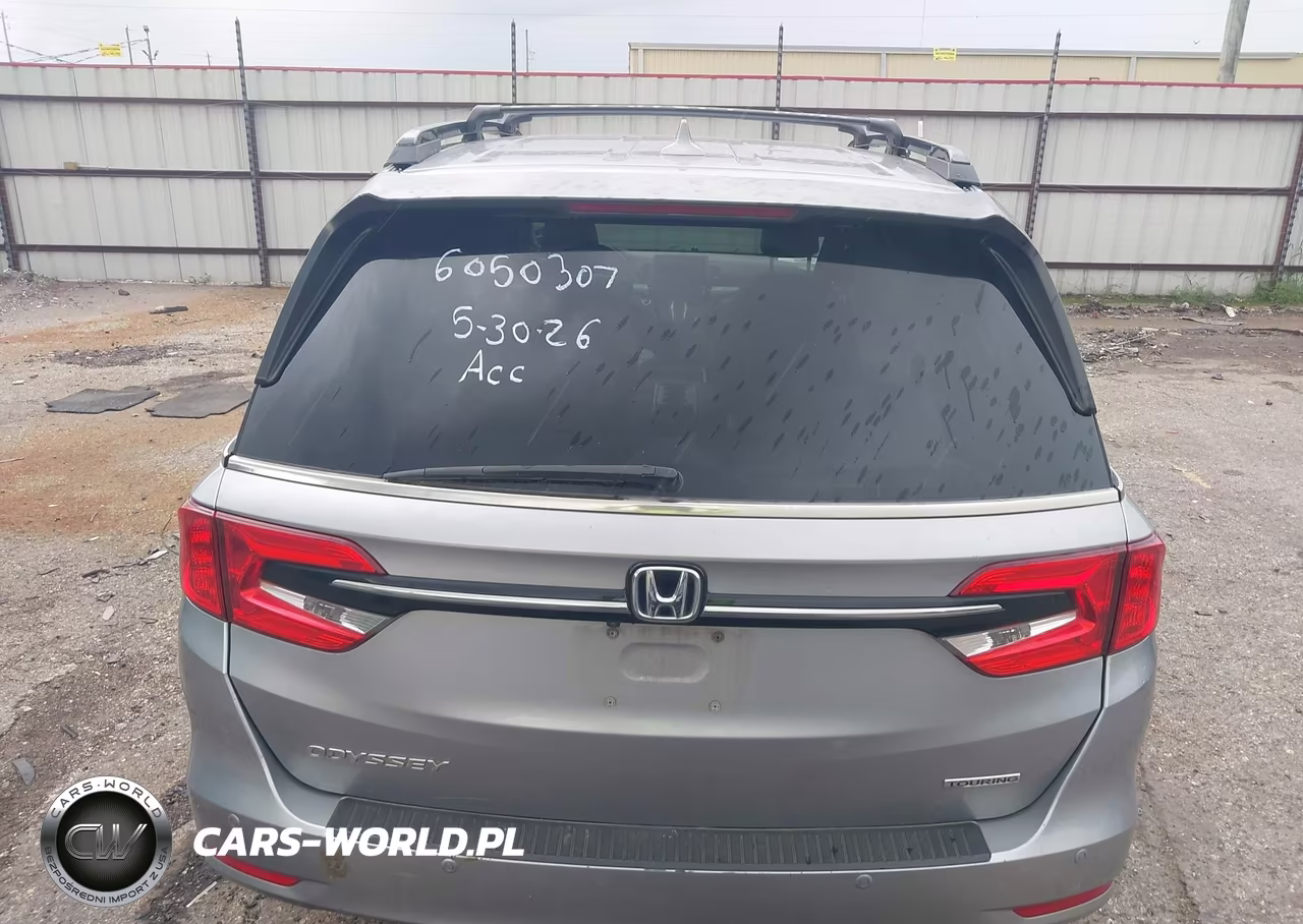 2022 Honda Odyssey Touring VIN:5FNRL6H89NB040050 - 16