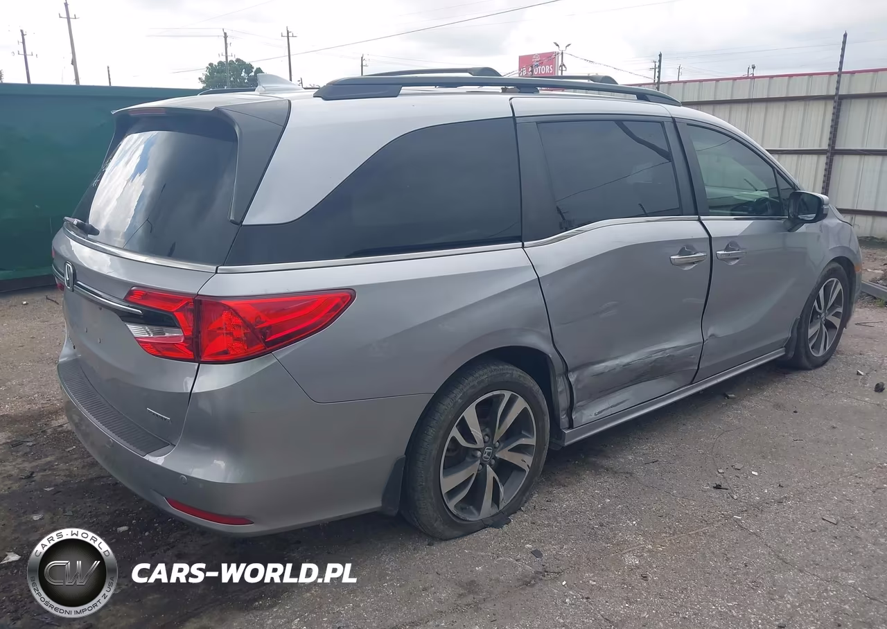 2022 Honda Odyssey Touring VIN:5FNRL6H89NB040050 - 6
