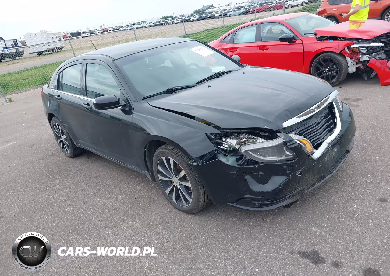 2013 Chrysler 200 Touring – zdjęcie 1 z 16