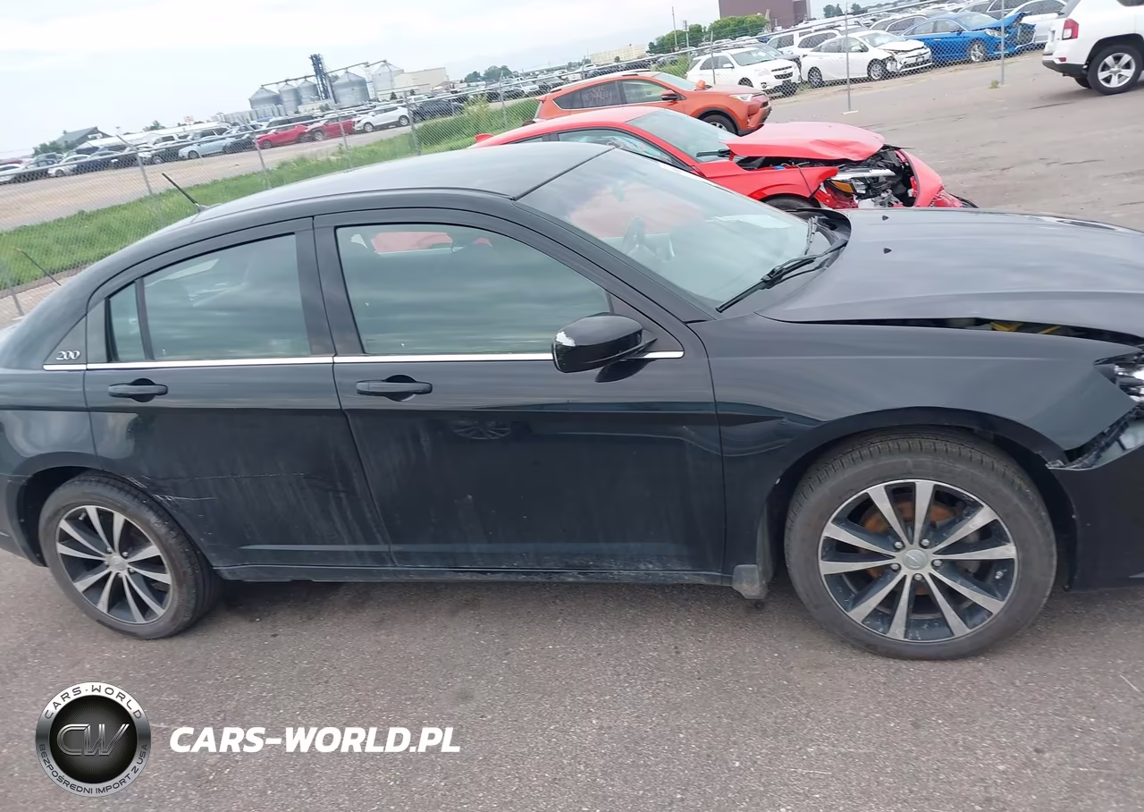 2013 Chrysler 200 Touring VIN:1C3CCBBB3DN594823 - 13