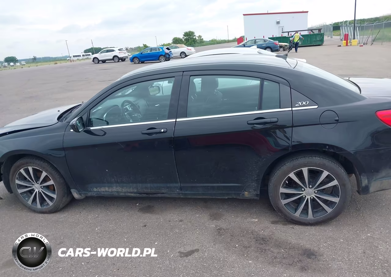 2013 Chrysler 200 Touring VIN:1C3CCBBB3DN594823 - 14