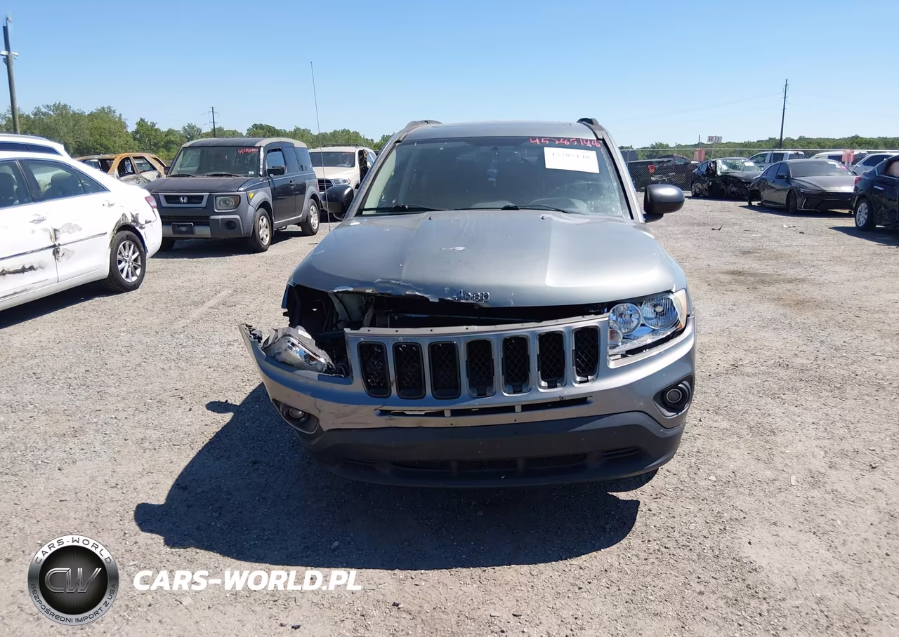2012 Jeep Compass Latitude VIN:1C4NJDEB8CD608852 - 12