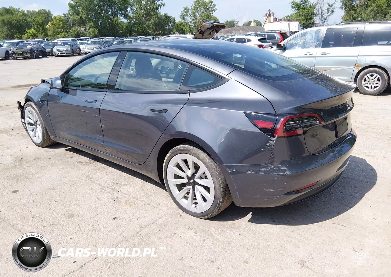 2023 Tesla Model 3 Rear-Wheel Drive VIN:5YJ3E1EAXPF648950 - 3