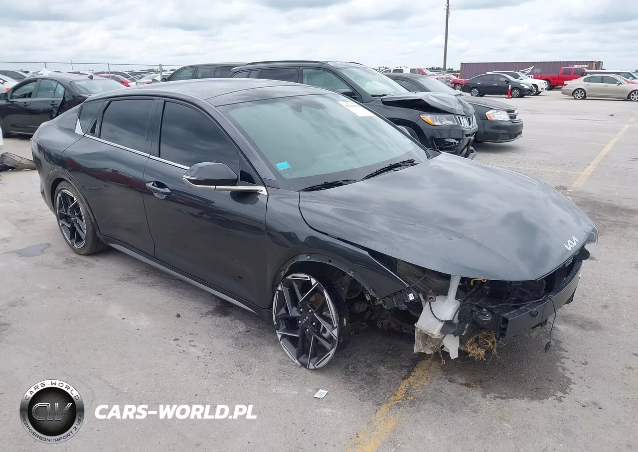 2025 Kia K4 Gt-Line – zdjęcie 1 z 17