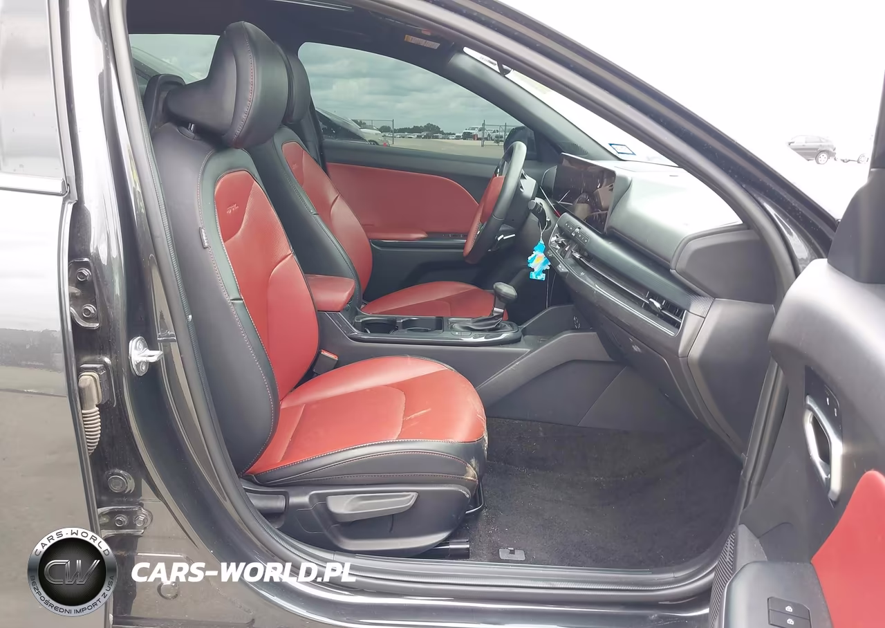 2025 Kia K4 Gt-Line VIN:3KPFW4DE0SE078441 - 5