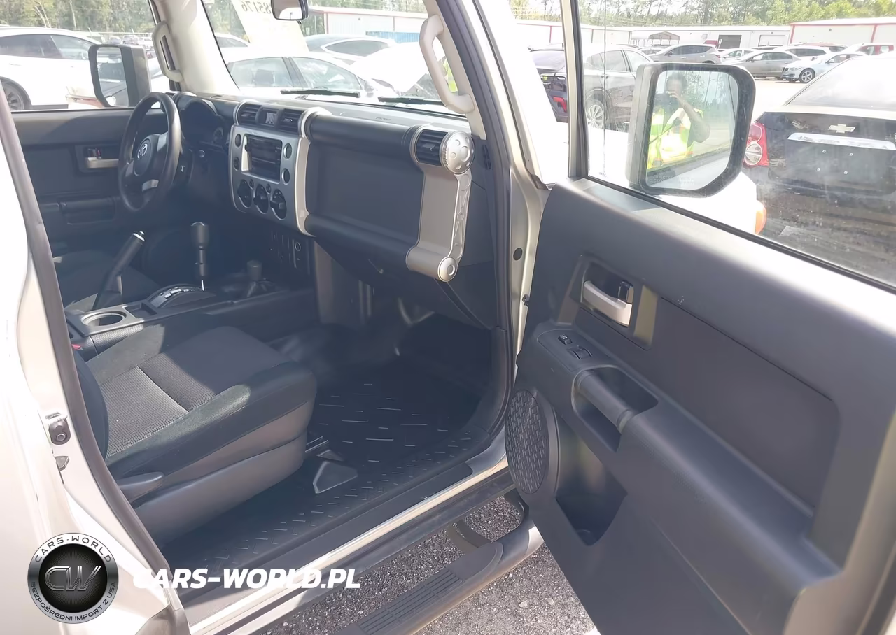 2007 Toyota Fj Cruiser VIN:JTEBU11F770054021 - 5