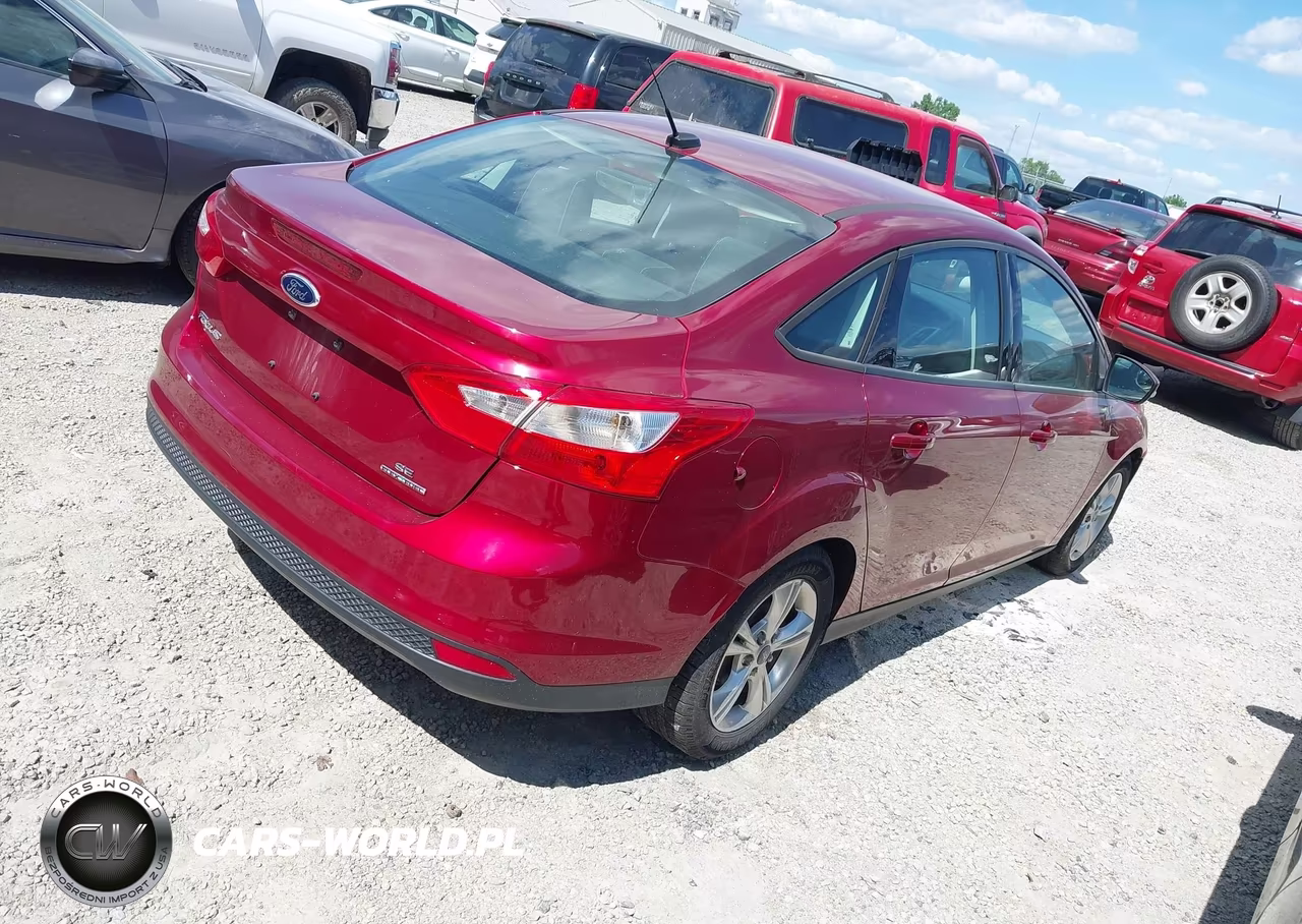2014 Ford Focus Se VIN:1FADP3F28EL269866 - 4
