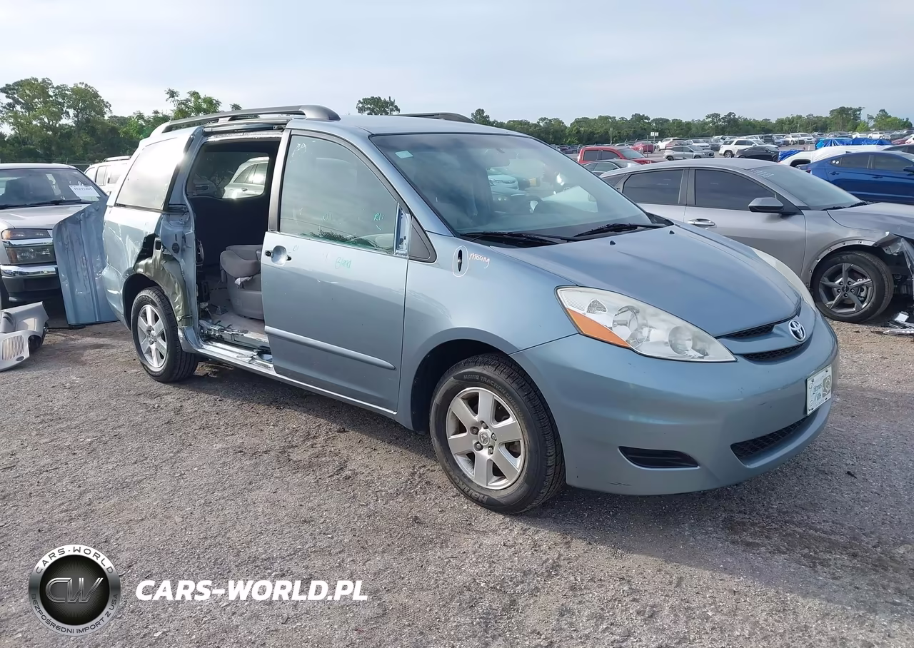 2010 Toyota Sienna Le