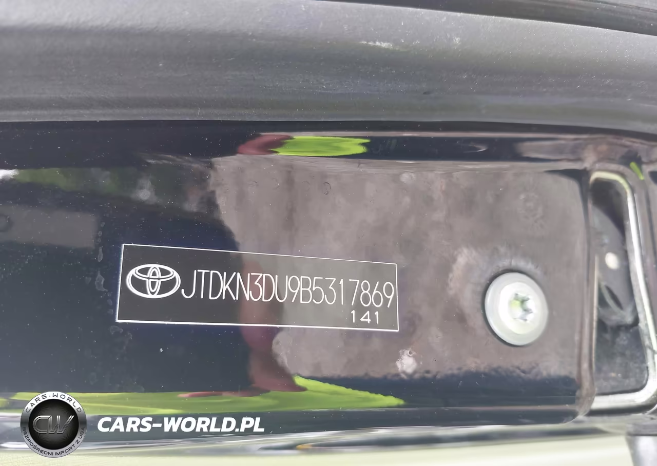 2011 Toyota Prius Three VIN:JTDKN3DU9B5317869 - 9