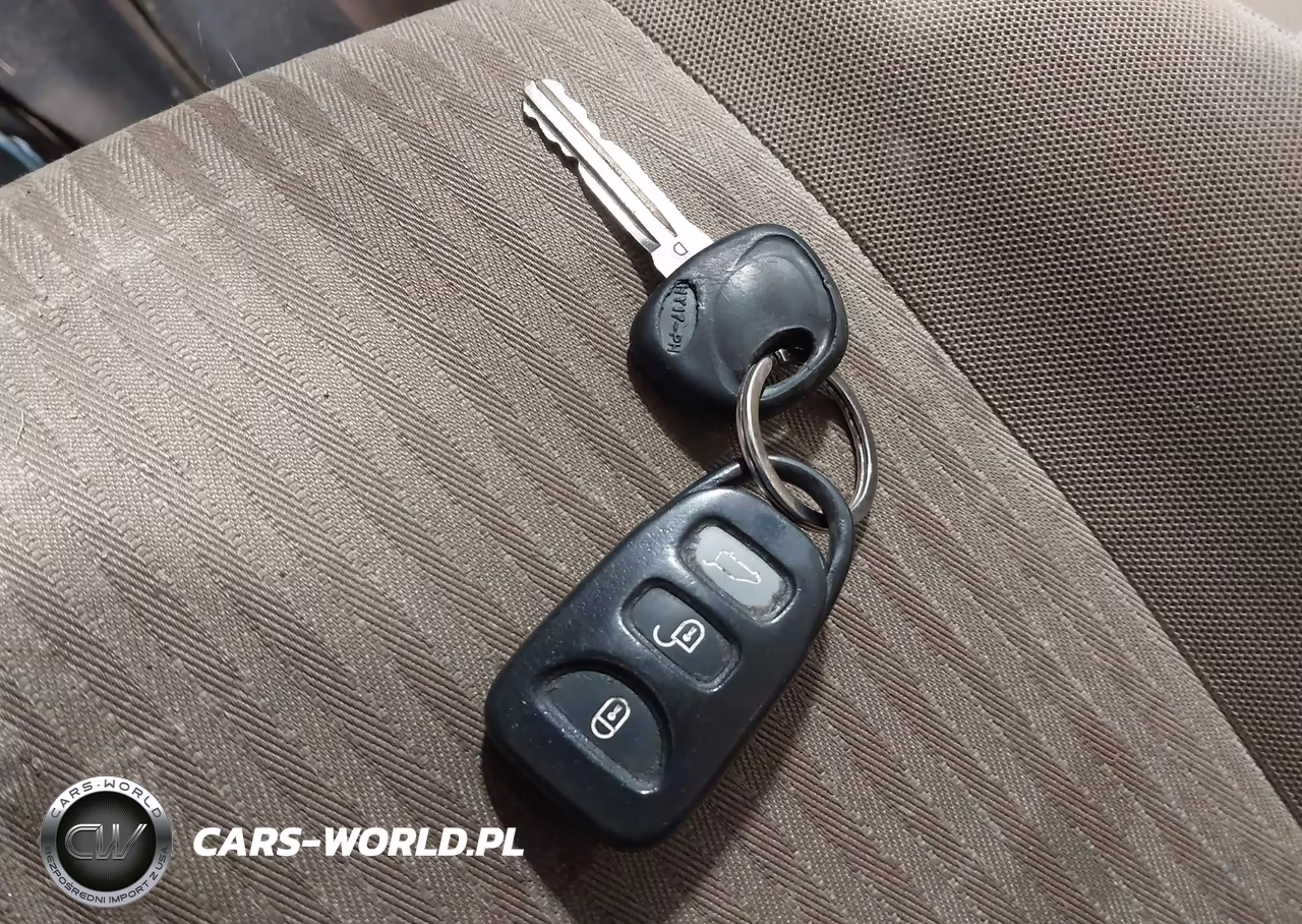 2009 Kia Rondo Lx VIN:KNAFG528197252718 - 11