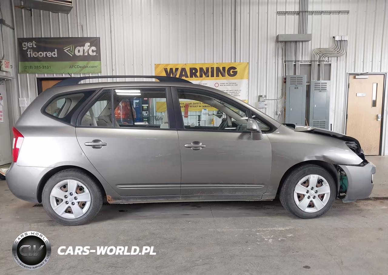 2009 Kia Rondo Lx VIN:KNAFG528197252718 - 14