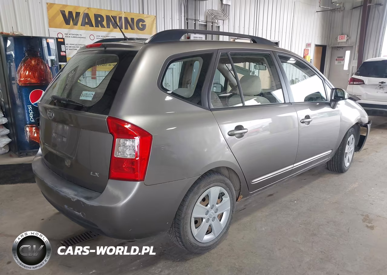 2009 Kia Rondo Lx VIN:KNAFG528197252718 - 4