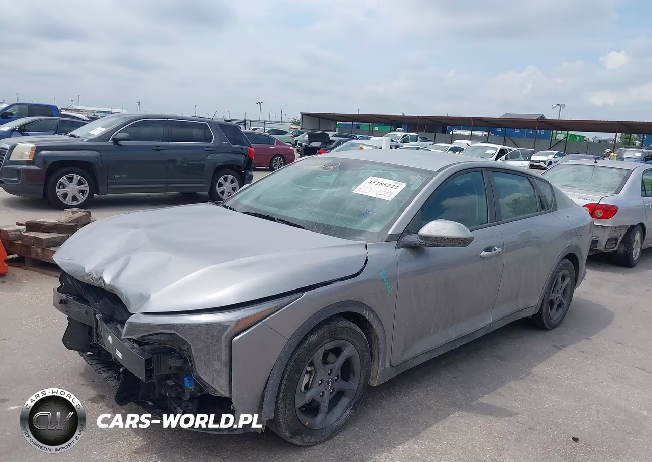 2025 Kia K4 Lxs VIN:3KPFT4DE7SE117552 - 2