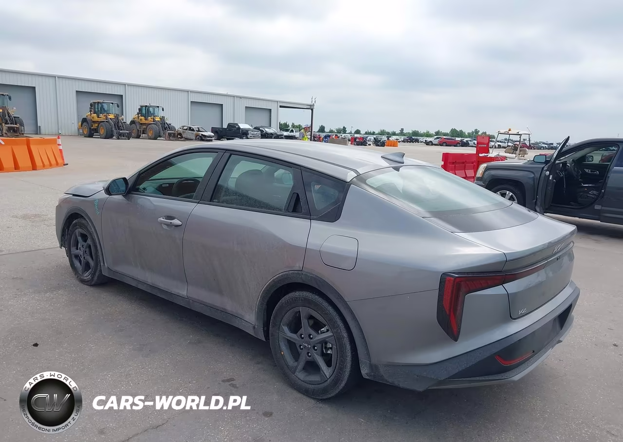 2025 Kia K4 Lxs VIN:3KPFT4DE7SE117552 - 3