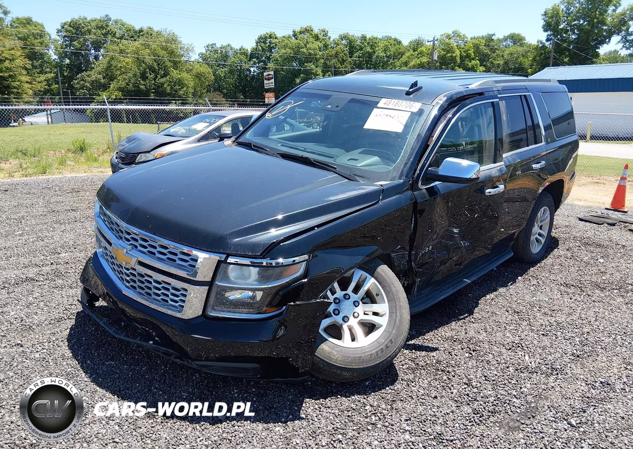 2017 Chevrolet Tahoe C1500 Lt VIN:1GNSCBKC2HR119038 - 2