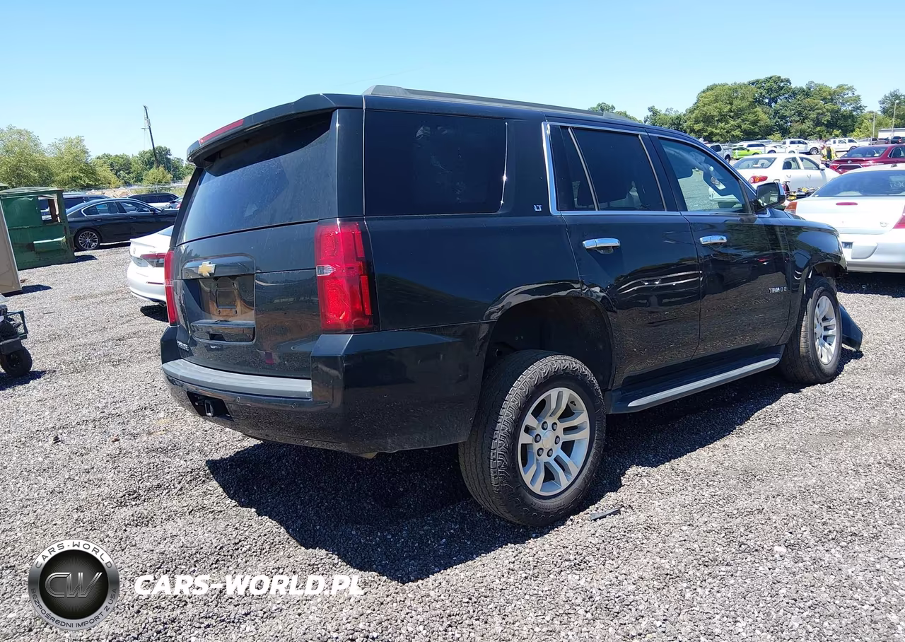 2017 Chevrolet Tahoe C1500 Lt VIN:1GNSCBKC2HR119038 - 4