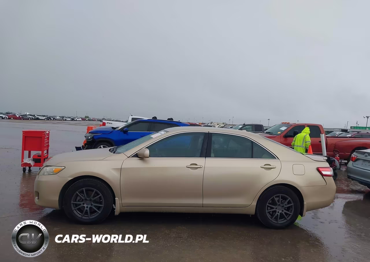 2011 Toyota Camry Le VIN:4T1BF3EK0BU717282 - 13
