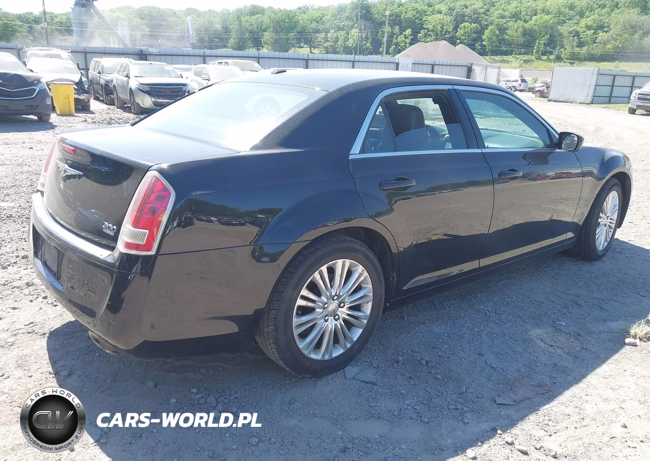 2012 Chrysler 300 S V6 VIN:2C3CCAGG0CH289673 - 4