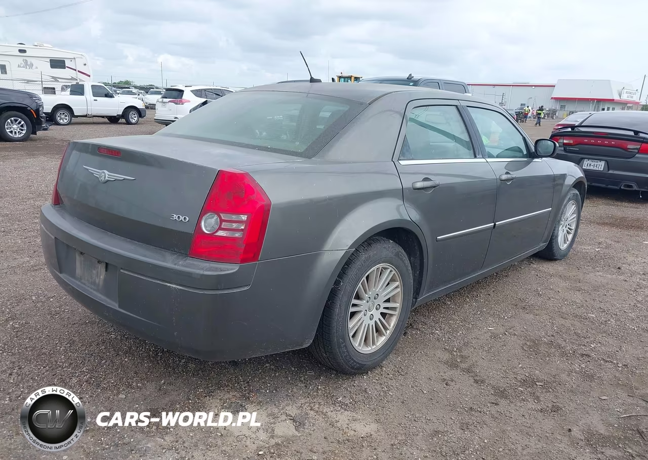 2008 Chrysler 300 Lx VIN:2C3LA43R58H283258 - 4