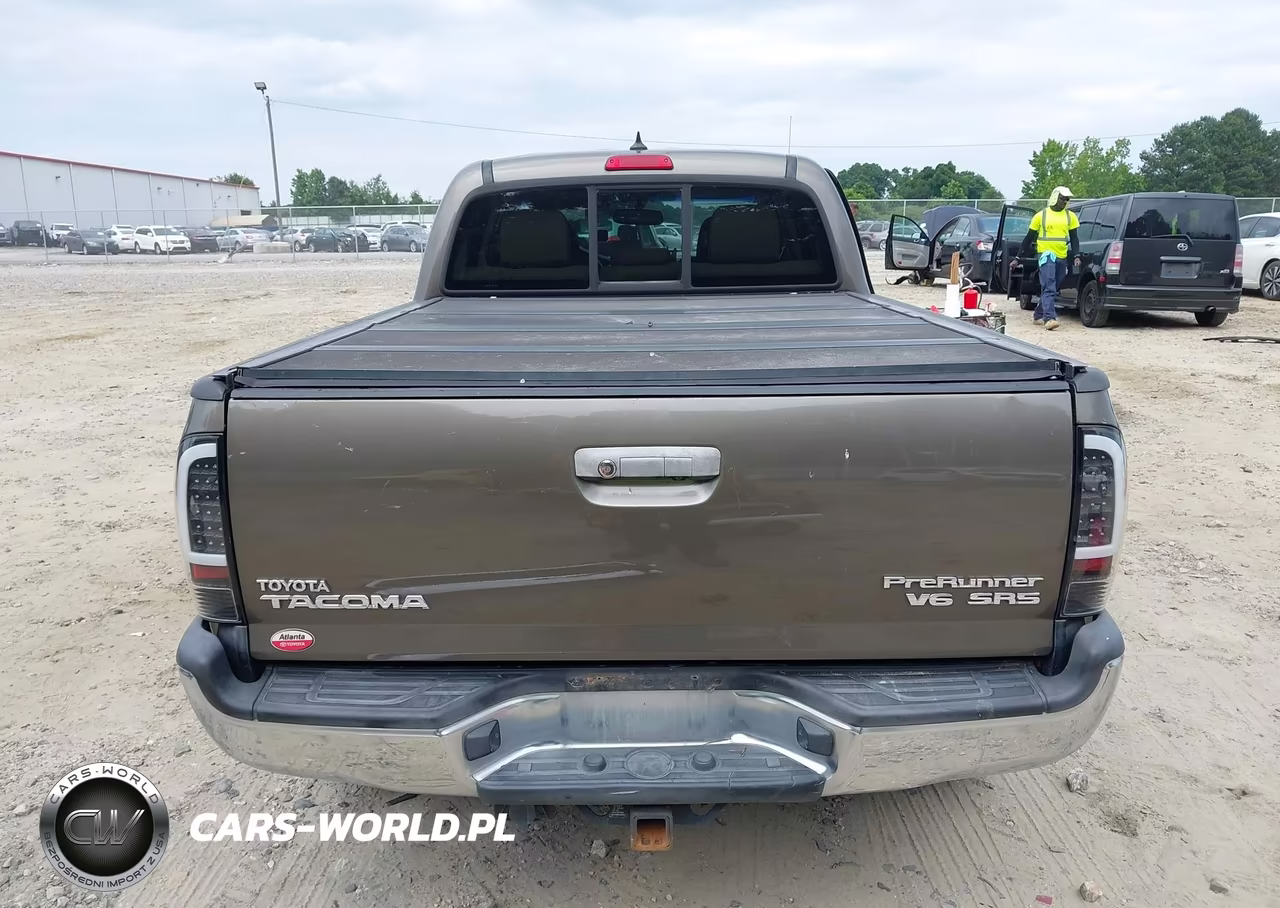 2012 Toyota Tacoma Prerunner V6 VIN:5TFKU4HN6CX002089 - 17