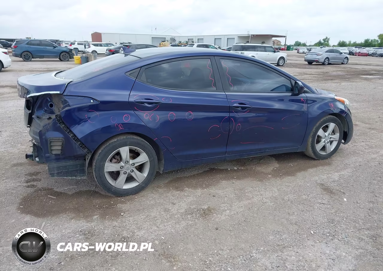 2013 Hyundai Elantra Gls VIN:5NPDH4AEXDH312573 - 4
