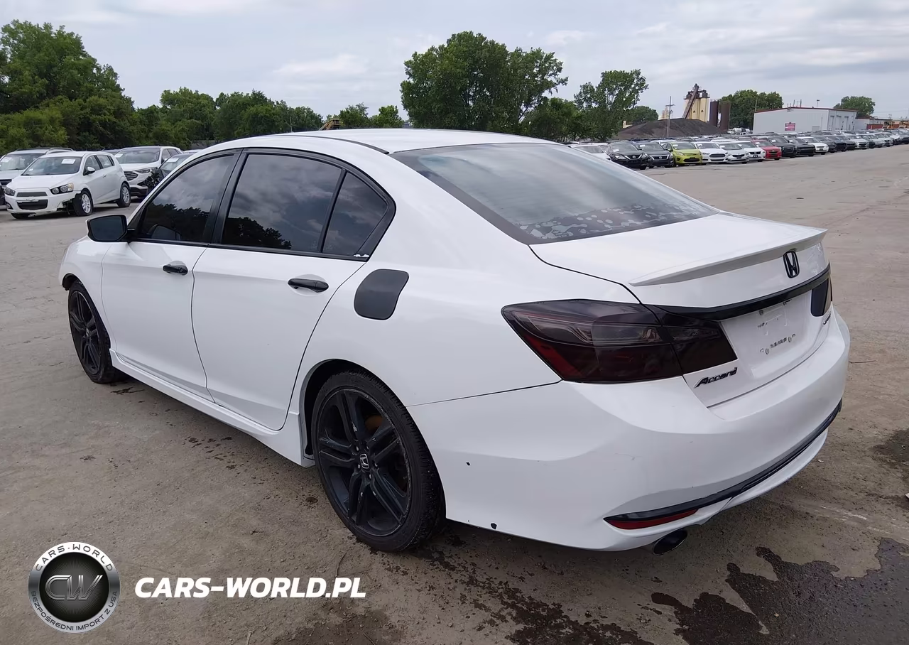 2017 Honda Accord Sport VIN:1HGCR2F60HA107955 - 3
