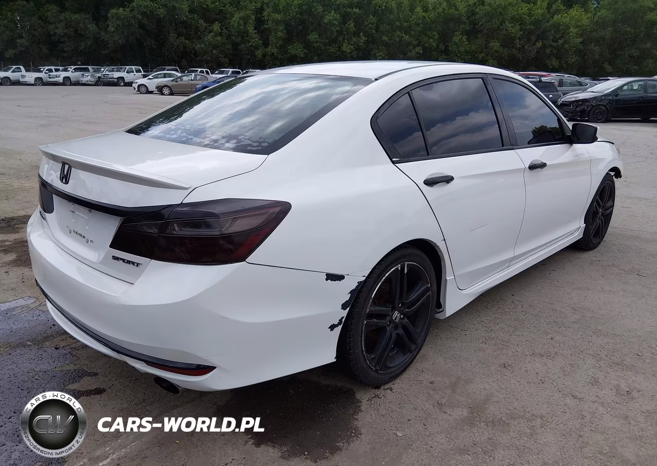 2017 Honda Accord Sport VIN:1HGCR2F60HA107955 - 4