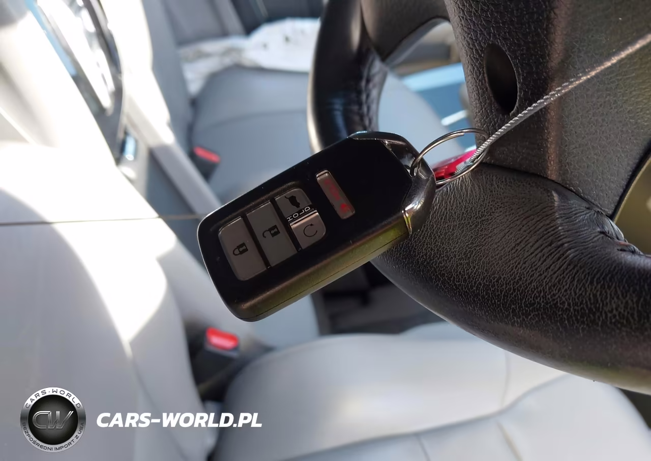 2019 Honda Pilot Touring VIN:5FNYF5H69KB043621 - 11