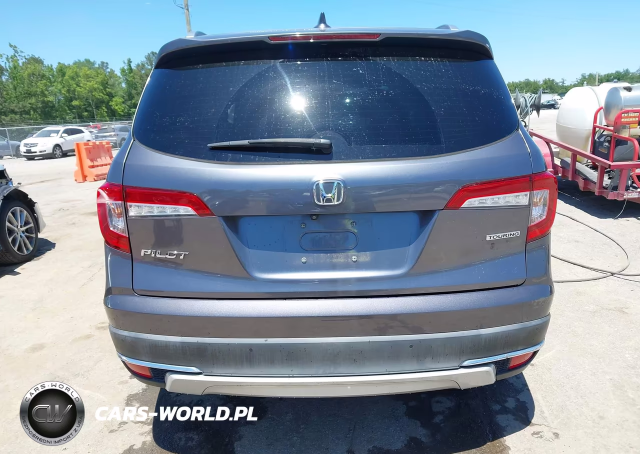 2019 Honda Pilot Touring VIN:5FNYF5H69KB043621 - 16