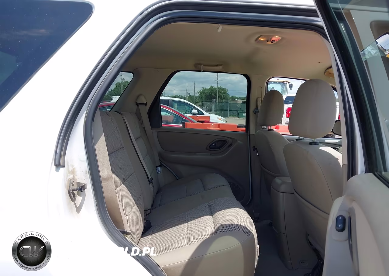 2005 Ford Escape Xlt VIN:1FMYU93155DA22619 - 8