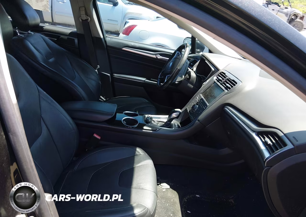 2014 Ford Fusion Titanium VIN:3FA6P0D96ER117464 - 5