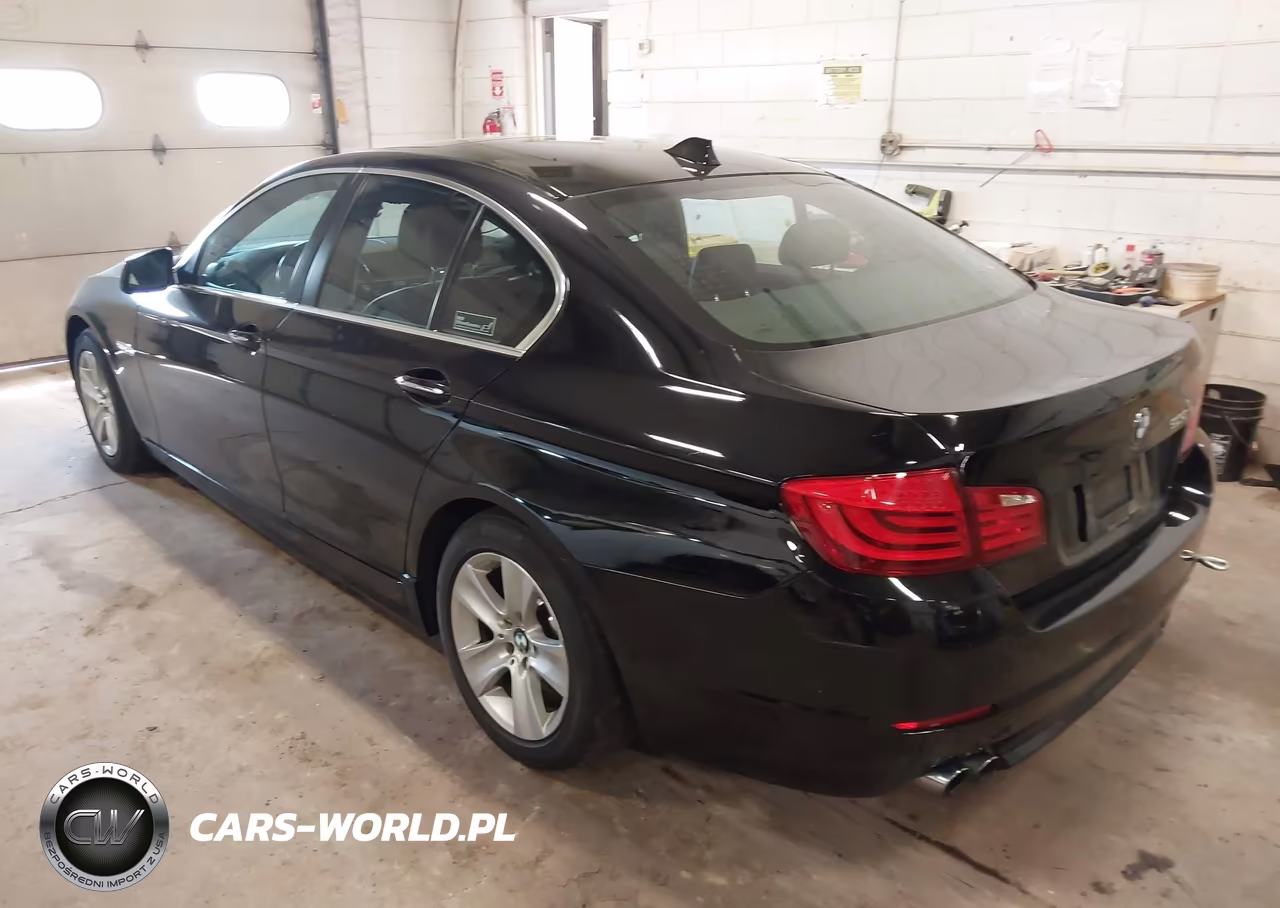 2011 BMW 528I VIN:WBAFR1C52BC738300 - 3