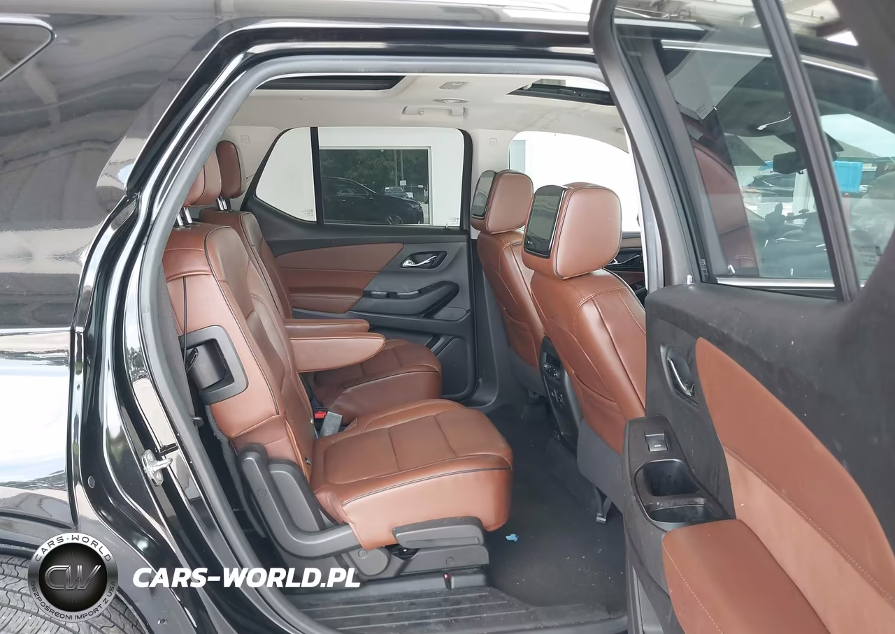 2018 Chevrolet Traverse High Country VIN:1GNEVKKW5JJ202873 - 8