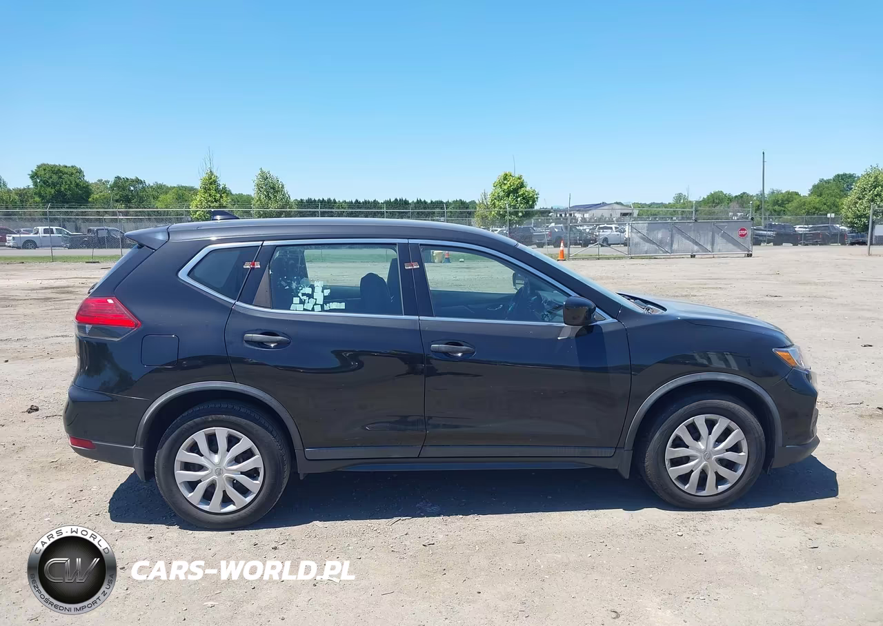 2017 Nissan Rogue S VIN:KNMAT2MT8HP583612 - 13