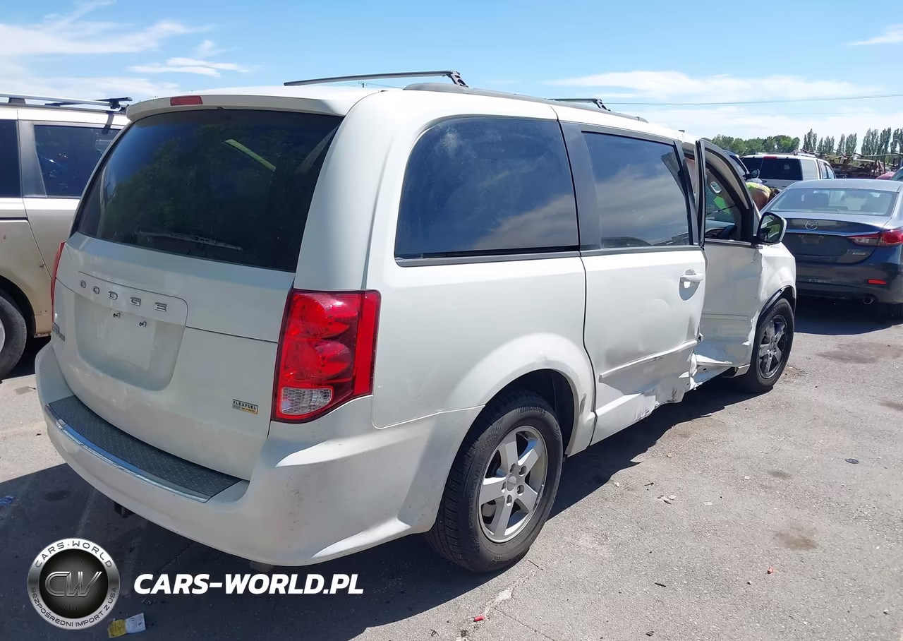 2013 Dodge Grand Caravan Sxt VIN:2C4RDGCG2DR626609 - 4