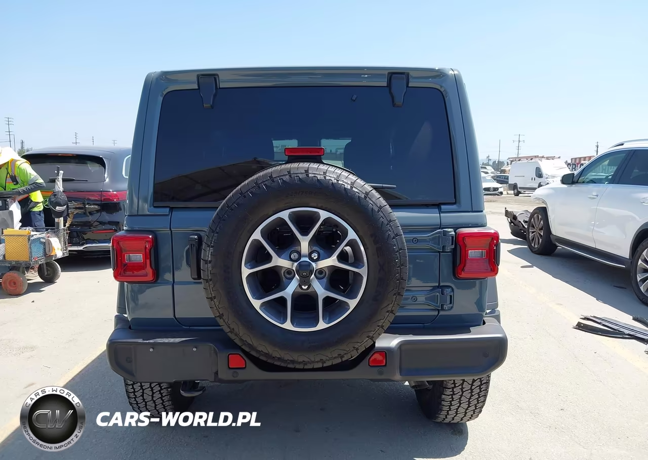 2025 Jeep Wrangler 4-Door Summit 4X4 VIN:1C4PJXDG3SW659962 - 16