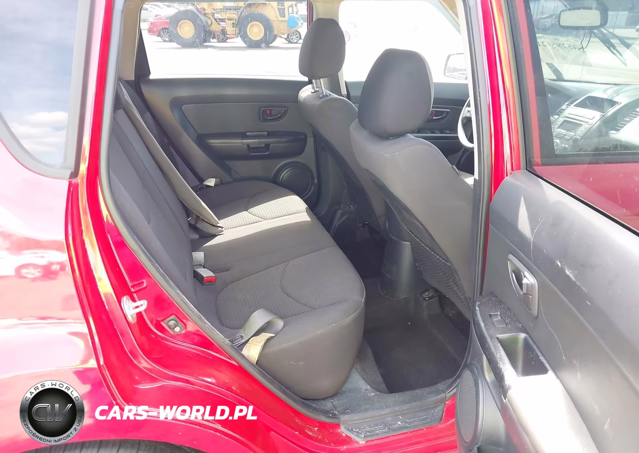 2013 Kia Soul VIN:KNDJT2A53D7633431 - 8