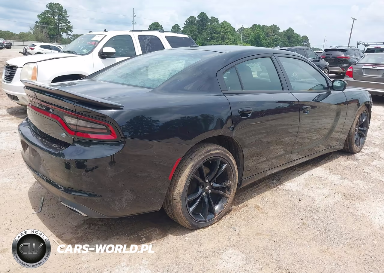 2018 Dodge Charger Sxt Rwd VIN:2C3CDXBG4JH273111 - 4