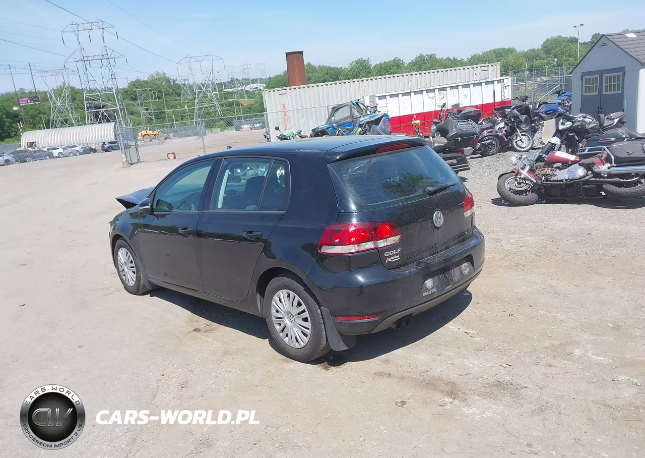 2013 Volkswagen Golf 2.5L 4-Door VIN:WVWDB7AJ4DW137392 - 3
