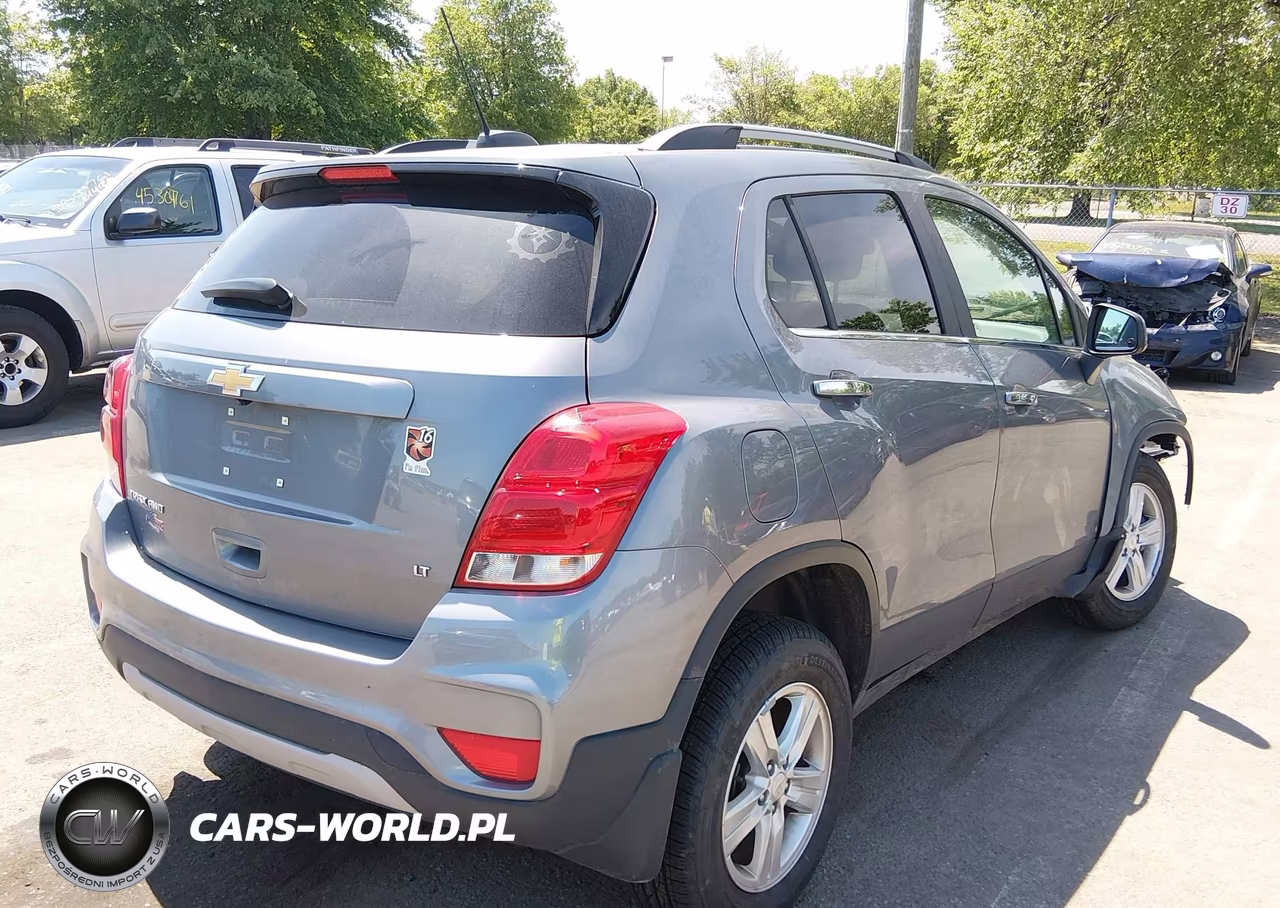 2020 Chevrolet Trax Awd Lt VIN:3GNCJPSB4LL199733 - 4