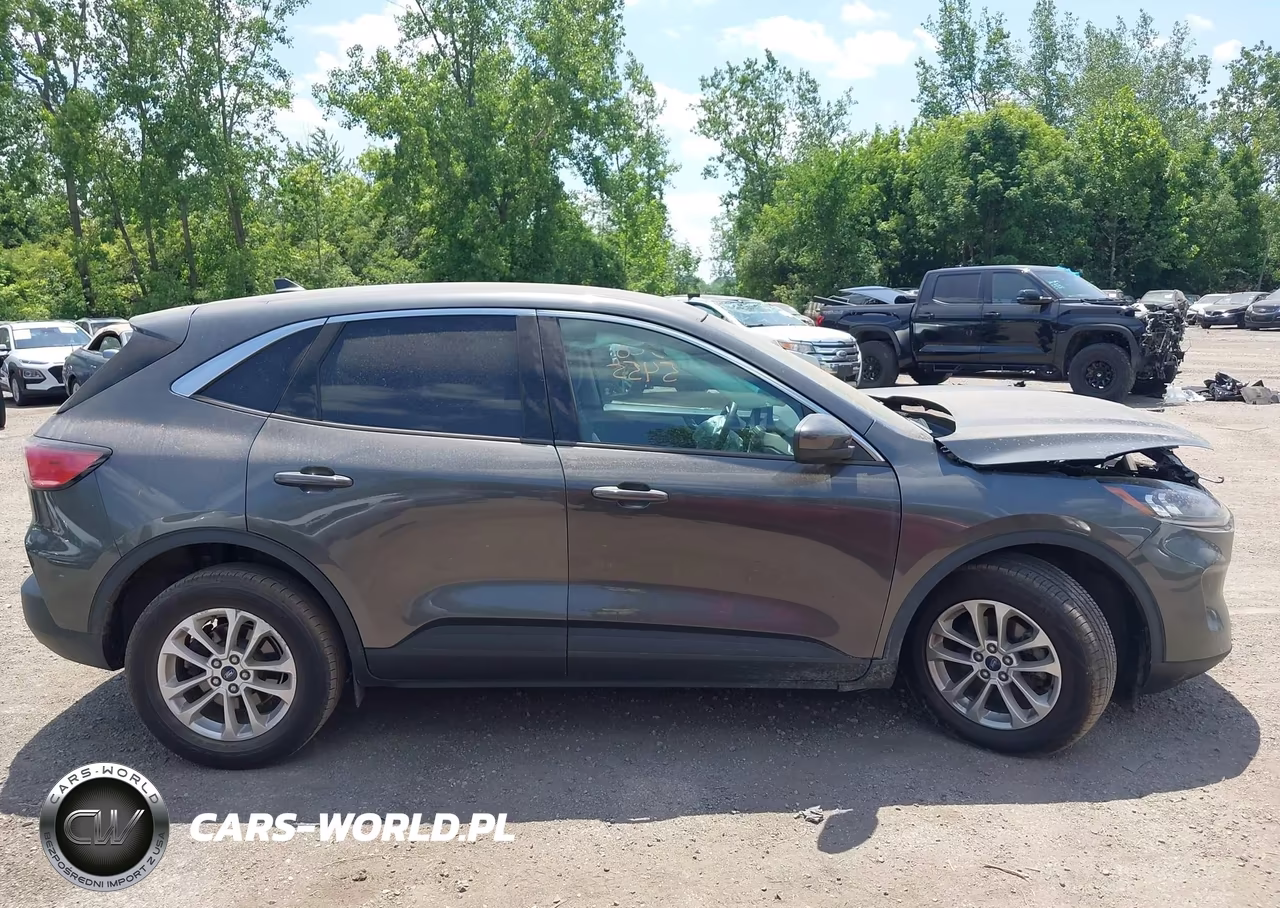 2020 Ford Escape Se VIN:1FMCU9G6XLUC68028 - 13