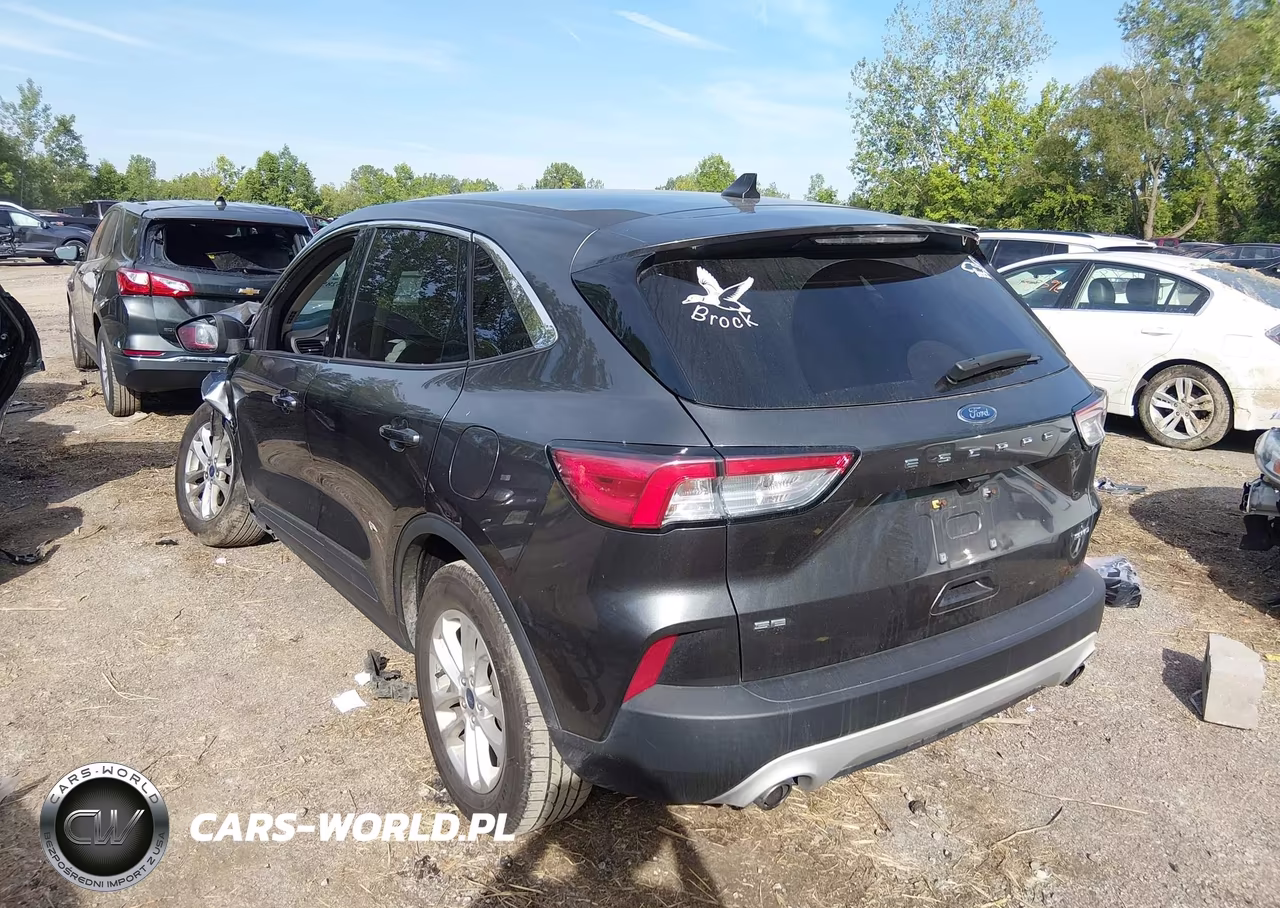 2020 Ford Escape Se VIN:1FMCU9G6XLUC68028 - 3