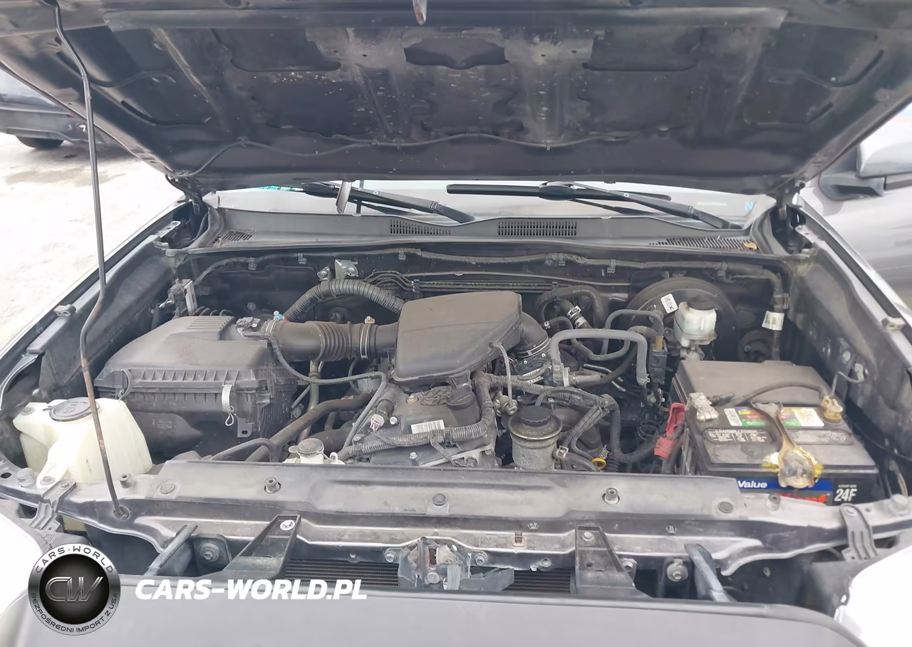 2019 Toyota Tacoma Sr VIN:5TFAX5GN7KX156514 - 10
