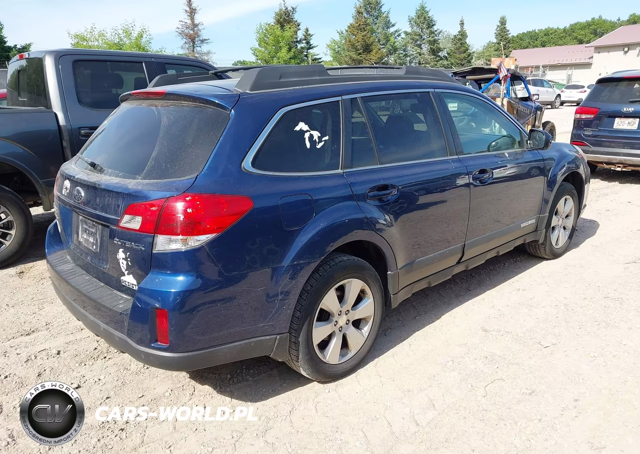 2011 Subaru Outback 2.5I Premium VIN:4S4BRCGC6B3327421 - 4