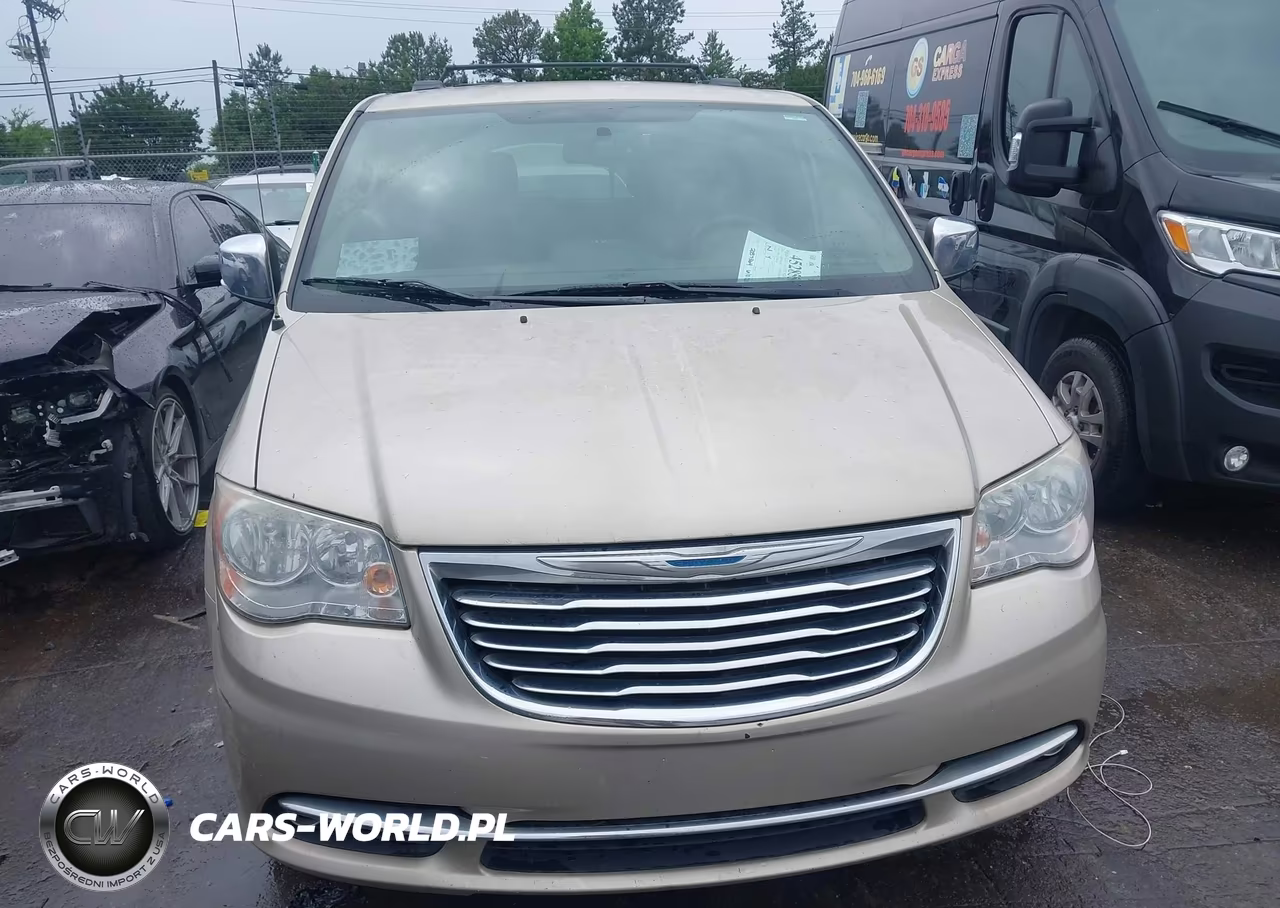 2013 Chrysler Town & Country Touring-L VIN:2C4RC1CG5DR614552 - 6
